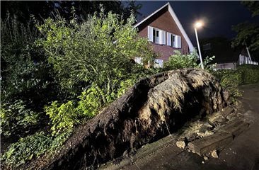 Live-Ticker: Gewitter zieht nach Unwetterwarnung über die Grafschaft