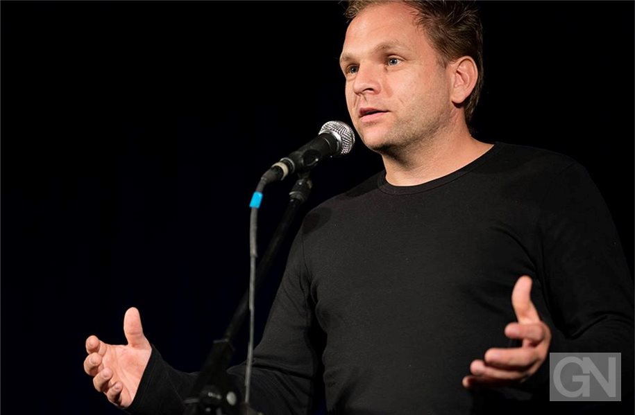 Dominik Bartels ist beim Poetry Slam der GN in Nordhorn mit von der Partie. Foto: blitzscharf.de