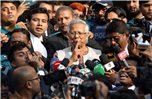 Einem Protestführer zufolge wünschen sich die Demonstranten den Nobelpreisträger Muhammad Yunus als Chef der Übergangsregierung. (Archivbild) Foto: Habibur Rahman/ZUMA Press Wire/dpa